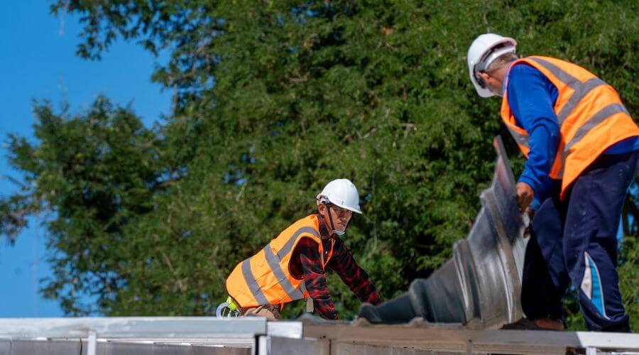Professional residential roofers in Roby, MO
